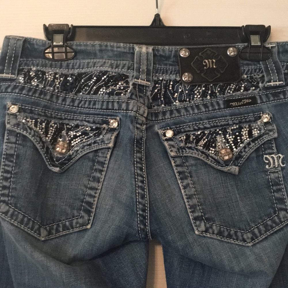 Jeans - Picture 2 of 4